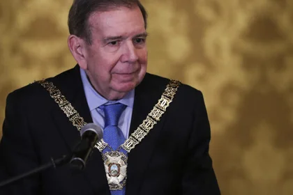 Edmundo González advierte sobre crisis eléctrica: “Pedir más sacrificios a quienes pasan horas sin electricidad agrava el abuso”
