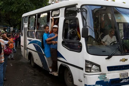 Toma previsiones: Pasaje urbano subió a partir de este 1-Oct, este es el nuevo monto que cobrarán los transportistas
