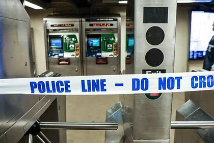 Tiroteo en metro de New York dejó un muerto y desató el pánico entre los pasajeros en la estación de Manhattan