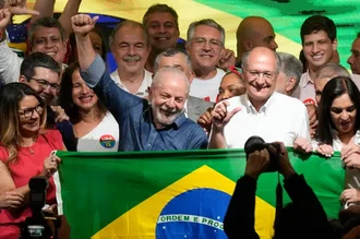 Lula da Silva se impuso en el balotaje y seguirá siendo presidente de Brasil