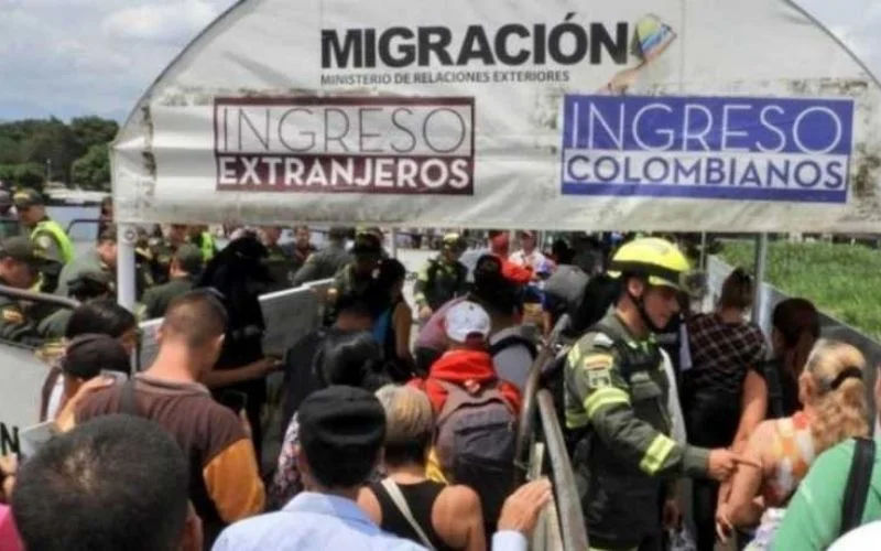 Colombia expulsó a seis venezolanos con antecedentes por porte de armas y alteración del orden público