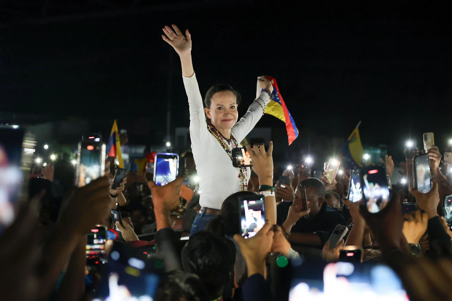 Con la esperanza revuelta