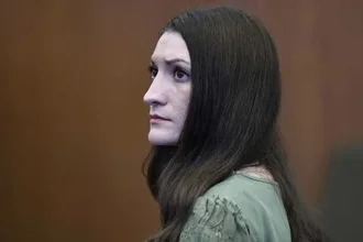 Juez rechaza solicitud de Lindsay Clancy para ser declarada no culpable por falta de pruebas