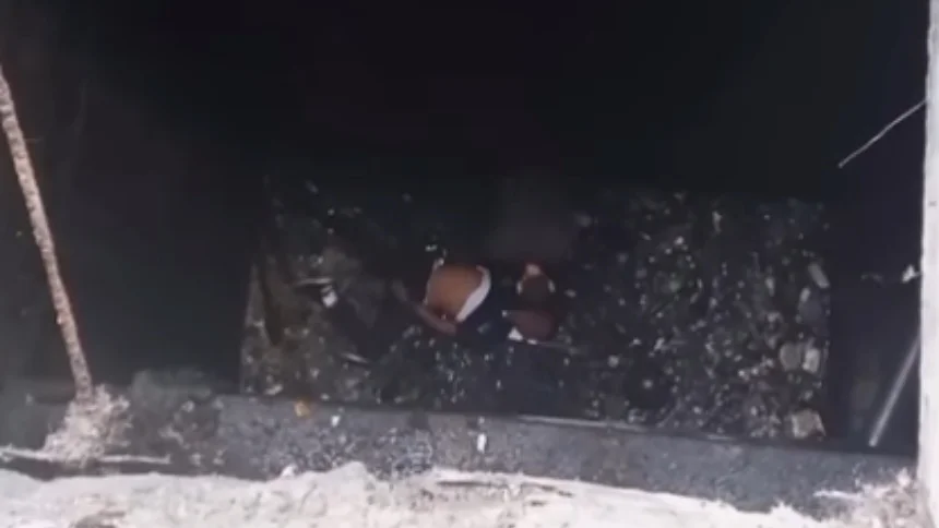Hombre cayó por una alcantarilla cuando caminaba por el centro de Caracas tras las fuertes lluvias