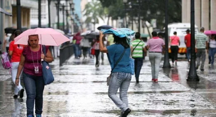 Intensas lluvias por segundo día consecutivo colapsaron Caracas y otros estados del país