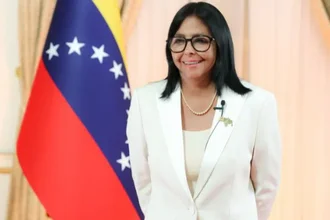 Delcy Rodríguez anuncia aumentos salariales durante «cuatro momentos» de 2027