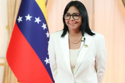 Delcy Rodríguez anuncia aumentos salariales durante «cuatro momentos» de 2027