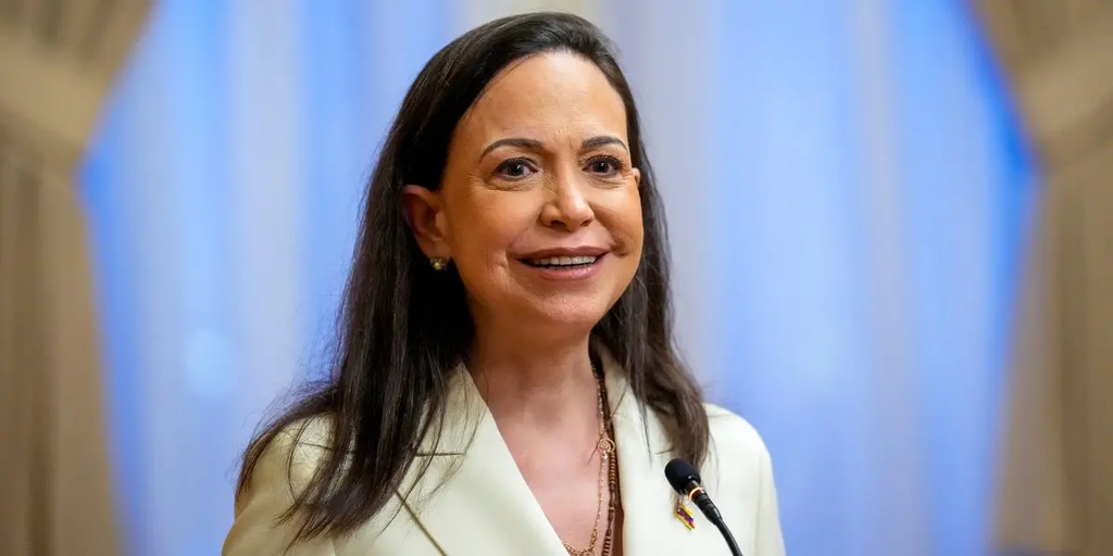 Machado dice que su regreso a Venezuela «es urgente»