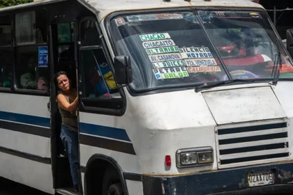 El pasaje urbano aumenta a 220 bolívares a partir de este jueves 1 de octubre
