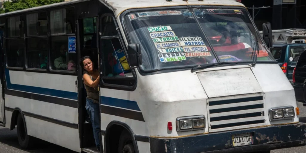 El pasaje urbano aumenta a 220 bolívares a partir de este jueves 1 de octubre
