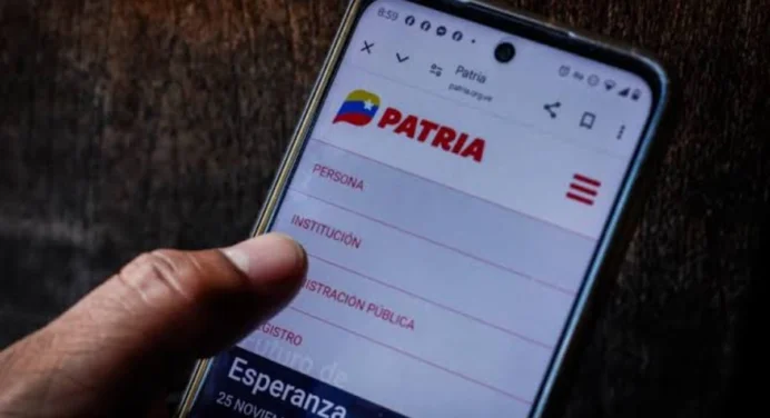 Pagan bono de más de 700 dólares por Patria: ¿quiénes lo reciben?